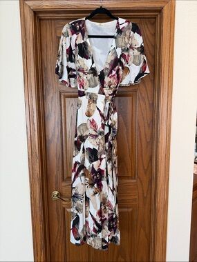 Entro Elegant Floral Wrap Dress in Ivory and Berry